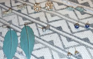 Lot of 7 earrings